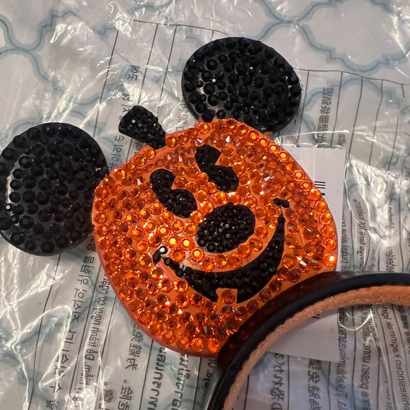 Bedazzled Disneyland, Mickey ears Halloween - Picture 4 of 4